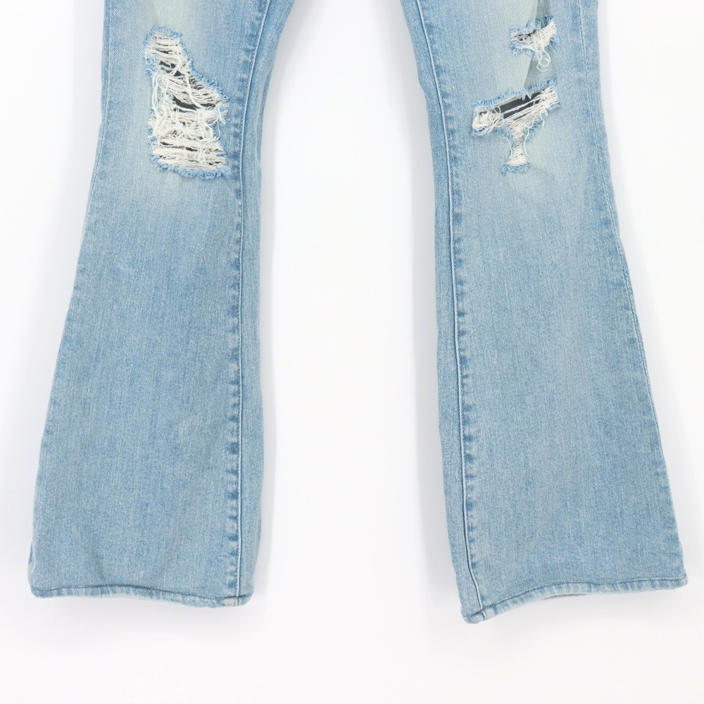 MOTHER The Weekender Flare Jeans Free Hugs Light Wash Distressed Denim Size 25 - Picture 8 of 10